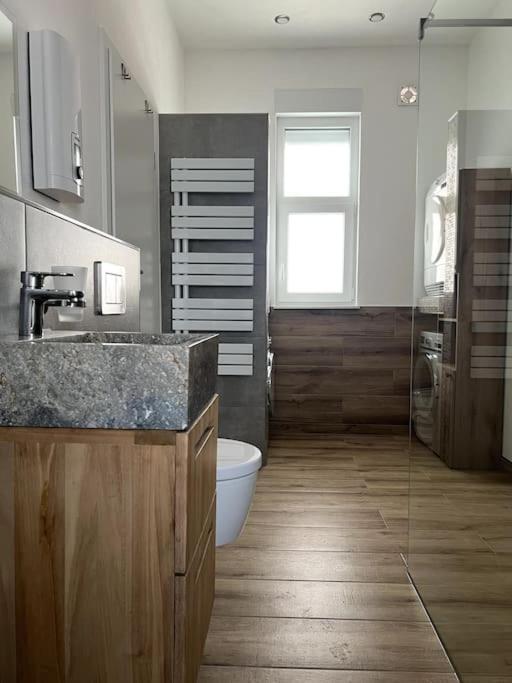 Moderne, Stilvolle Ferienwohnung In Eich Eich  المظهر الخارجي الصورة